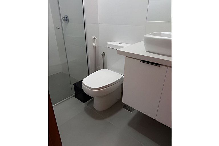 308/Ametista Excelente apartamento com piscina aquecida, pró