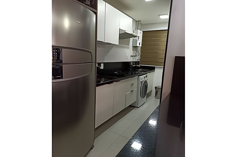 308/Ametista Excelente apartamento com piscina aquecida, pró